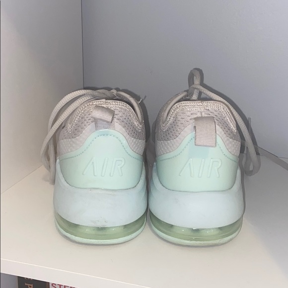 Women’s Nike Air Tennis Shoes. WORN 3 TIMES!!! - Picture 4 of 4